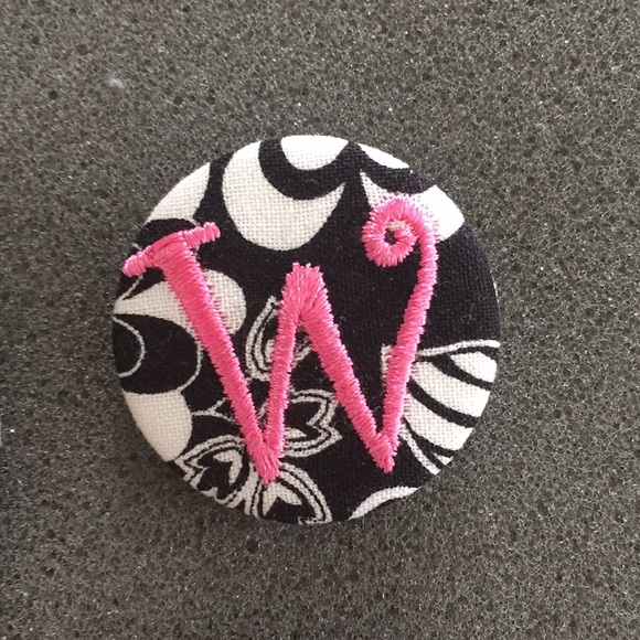 Four "W" Buttons - Picture 6 of 7